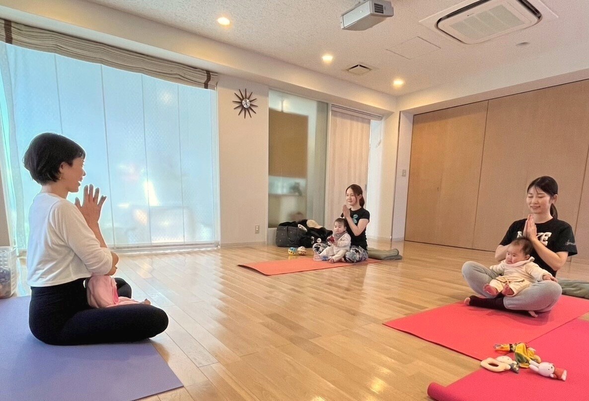 産後リカバリーヨガ